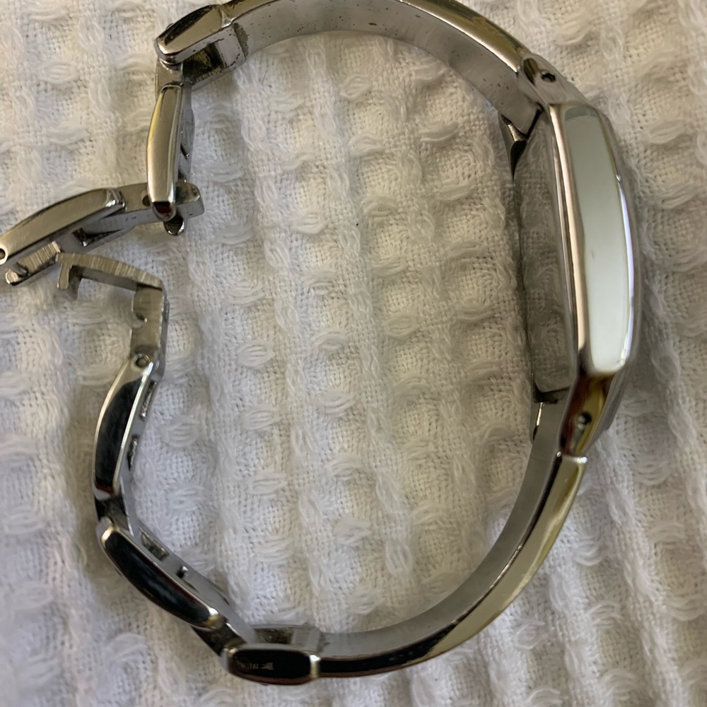 Guess Watch - Picture 4 of 4